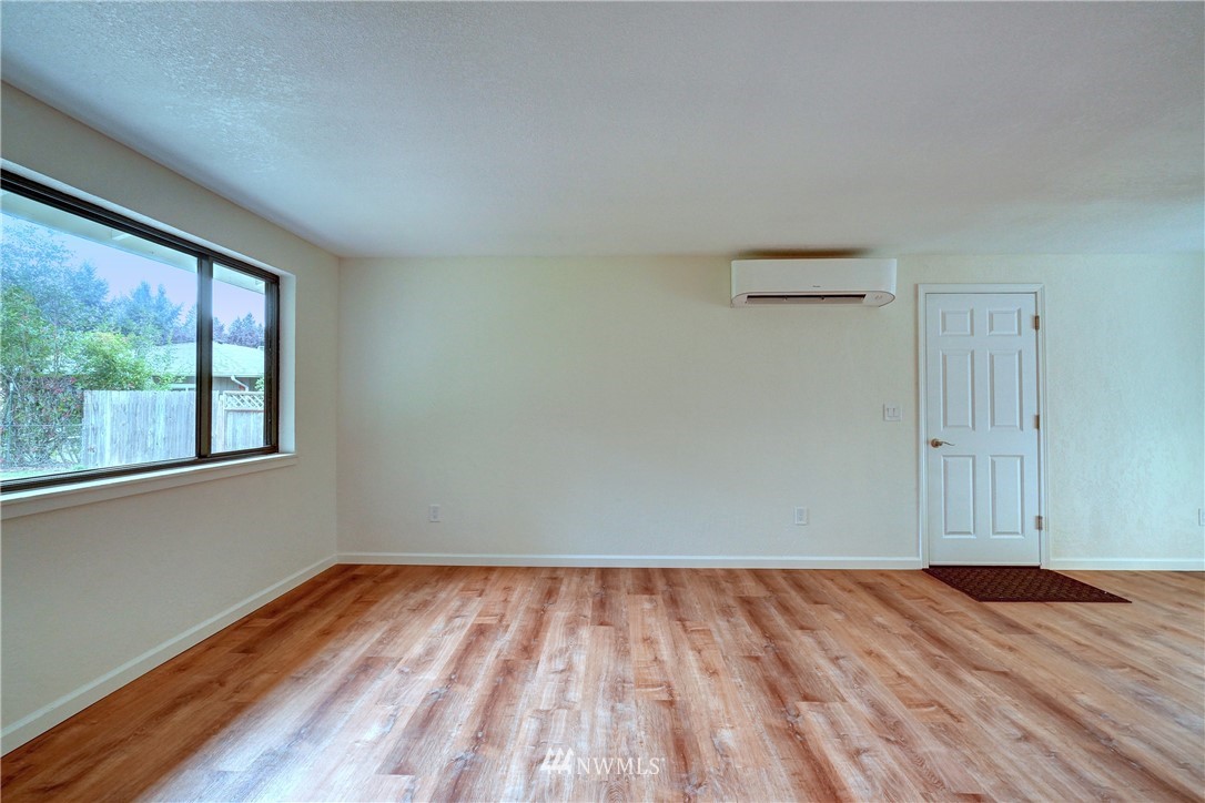 7702 Rixie Road Southeast Olympia, WA 98501 - Photo 6 of 30 Gallery Image 6