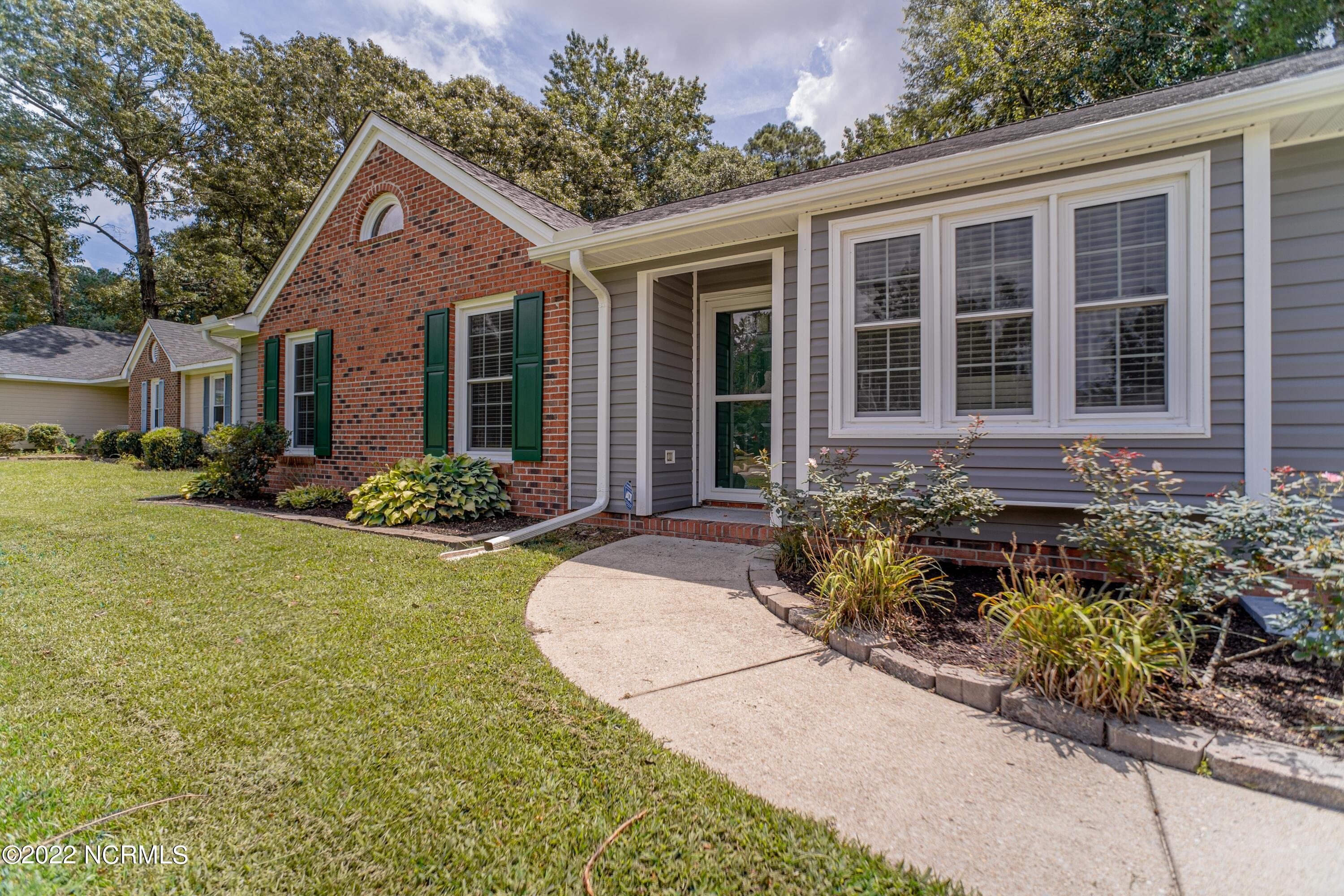 174 Raintree Circle Jacksonville, NC 28540 - Photo 1 of 38 _JLS9476