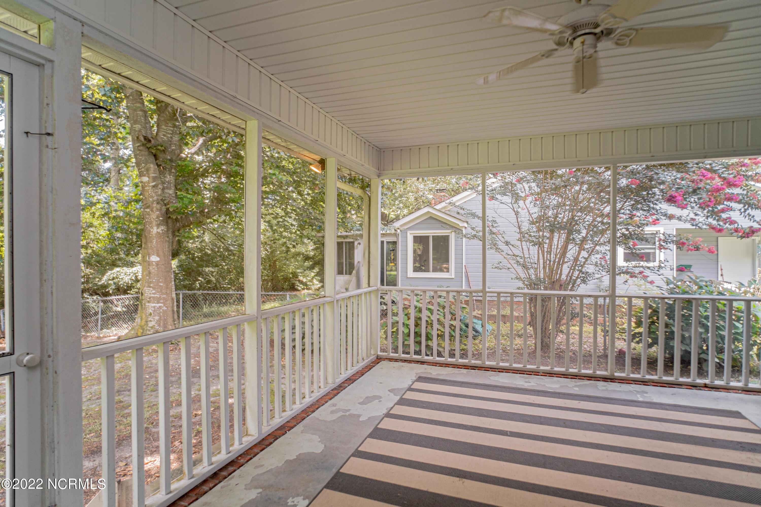 174 Raintree Circle Jacksonville, NC 28540 - Photo 34 of 38 _JLS9447-HDR