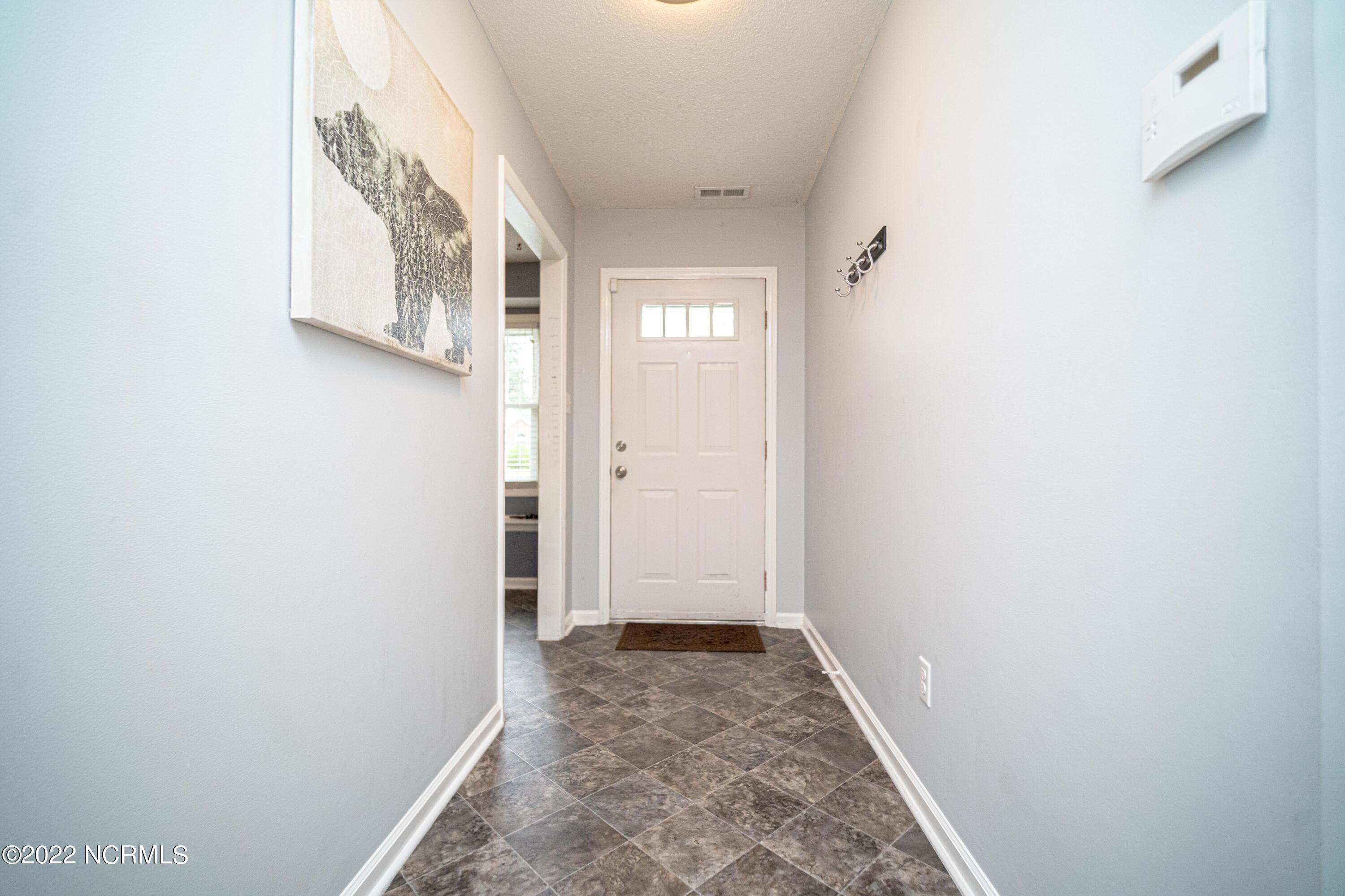 174 Raintree Circle Jacksonville, NC 28540 - Photo 7 of 38 _JLS9238