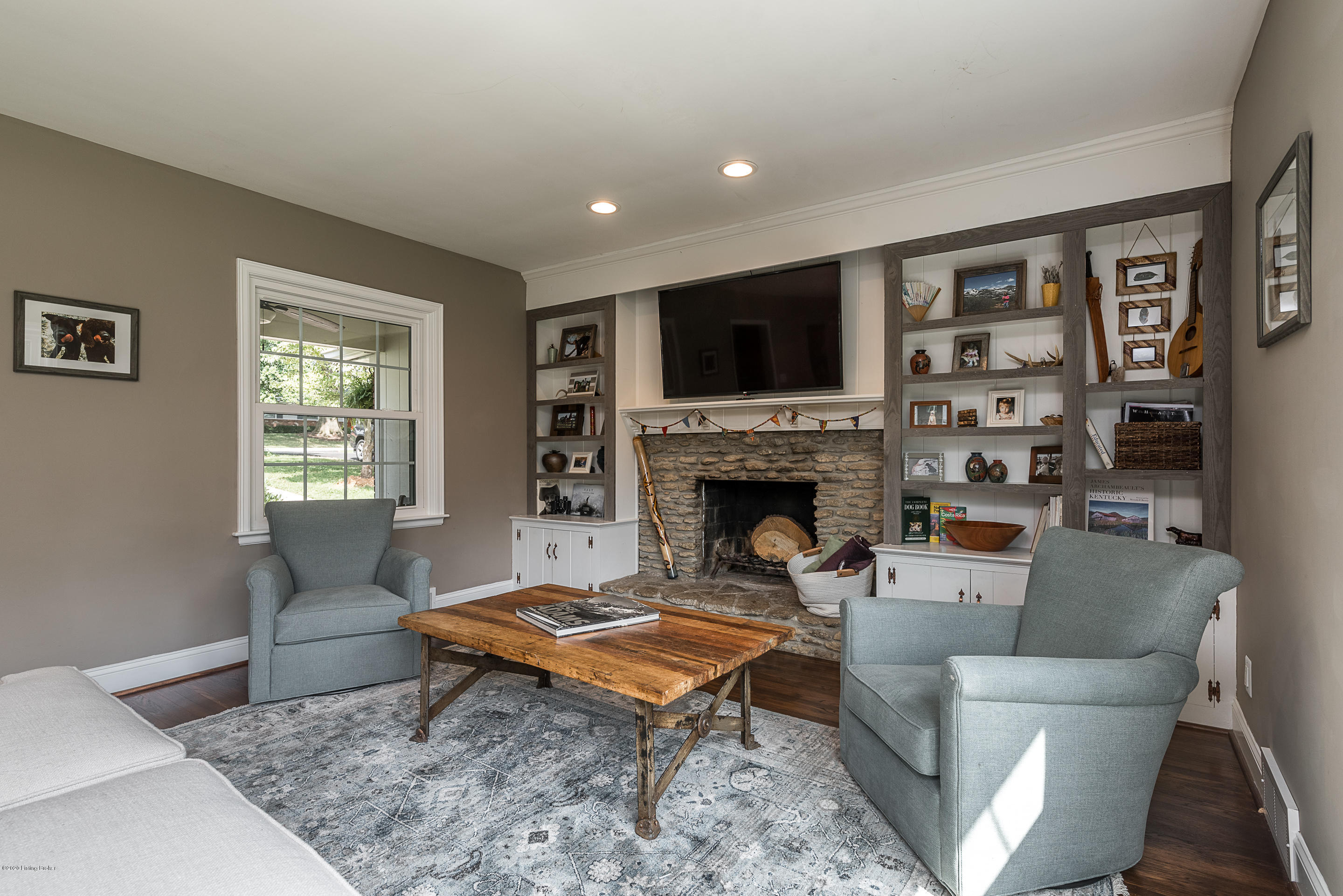 609 Indian Ridge Road Louisville, KY 40207 - Photo 4 of 24 A IR Living Room 2