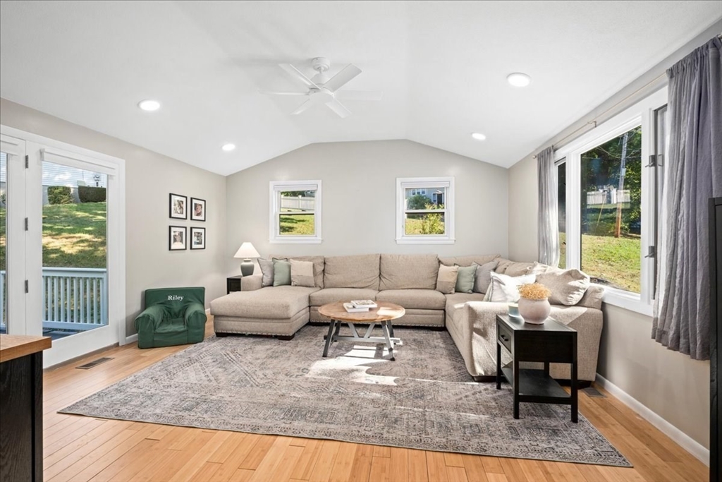 32 Stratton Drive Hudson, MA 01749 - Photo 14 of 38