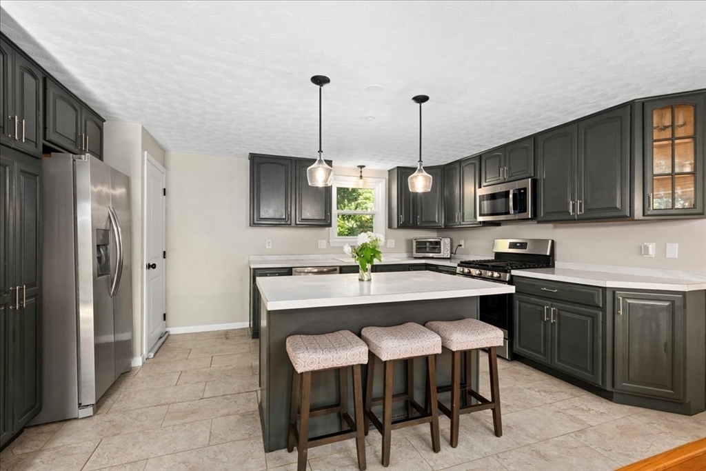 32 Stratton Drive Hudson, MA 01749 - Photo 5 of 38