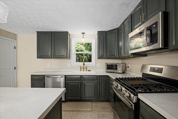 $625,000 | 32 Stratton Drive, Hudson, MA 01749