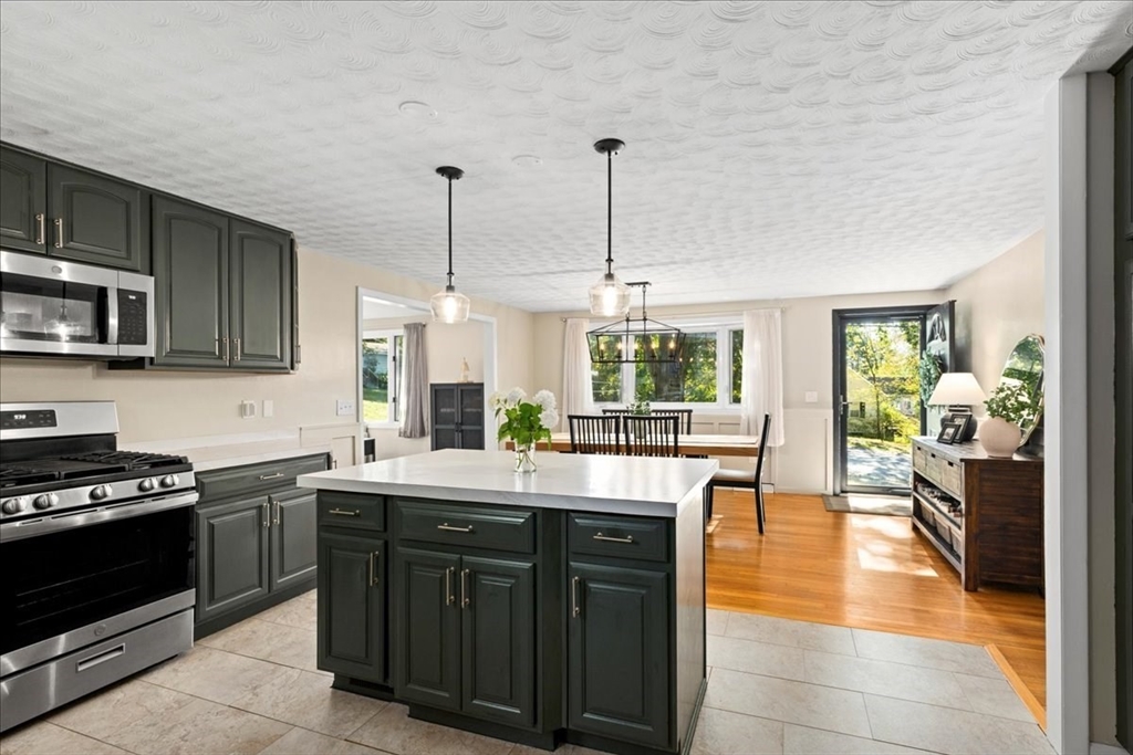 32 Stratton Drive Hudson, MA 01749 - Photo 10 of 38