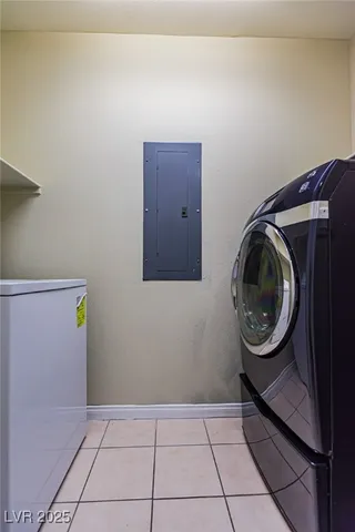 $1,575 | 32 East Serene Avenue, Unit 415, Las Vegas, NV 89123