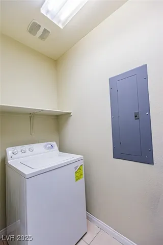 $1,575 | 32 East Serene Avenue, Unit 415, Las Vegas, NV 89123