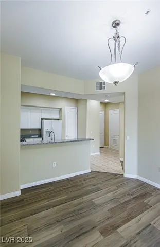 $1,575 | 32 East Serene Avenue, Unit 415, Las Vegas, NV 89123