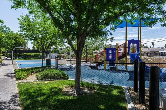 $1,575 | 32 East Serene Avenue, Unit 415, Las Vegas, NV 89123