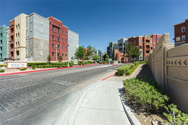 $1,575 | 32 East Serene Avenue, Unit 415, Las Vegas, NV 89123