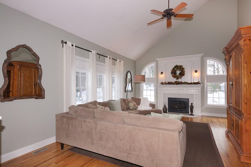 11 Longwalk Road Franklin, MA 02038 - Photo 11 of 38 Gallery Image 11