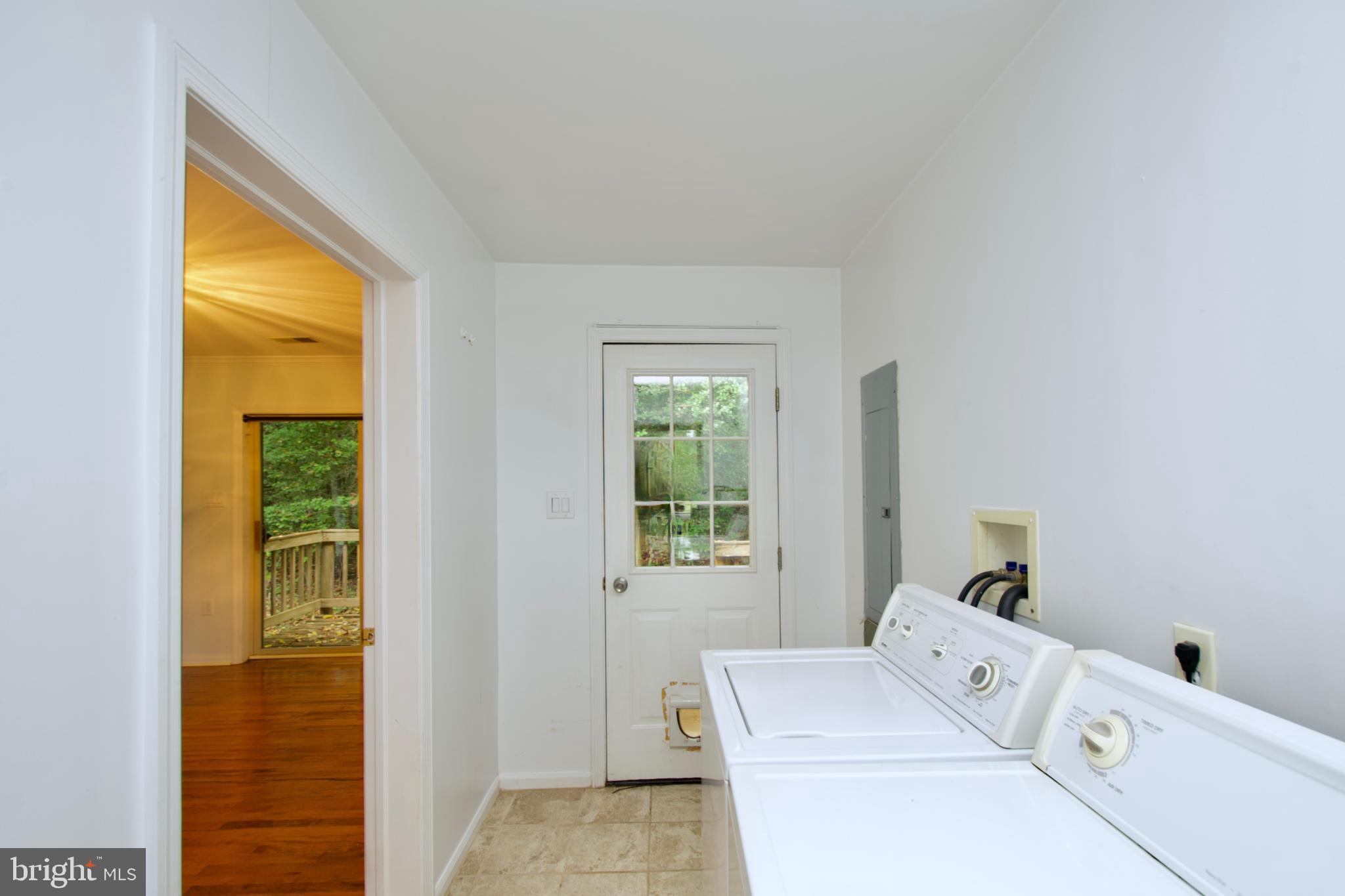 15301 Poplar Hill Road Accokeek, MD 20607 - Photo 40 of 88 LL laundry rm