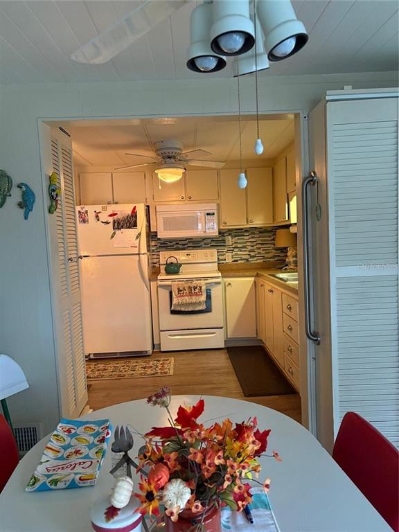 11076 100th Street, Unit 41 Largo, FL 33773 - Photo 15 of 36