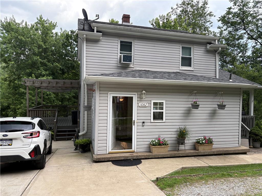 1082 Milltown Road Verona, PA 15147 - Photo 1 of 45 3 Off st parking in front