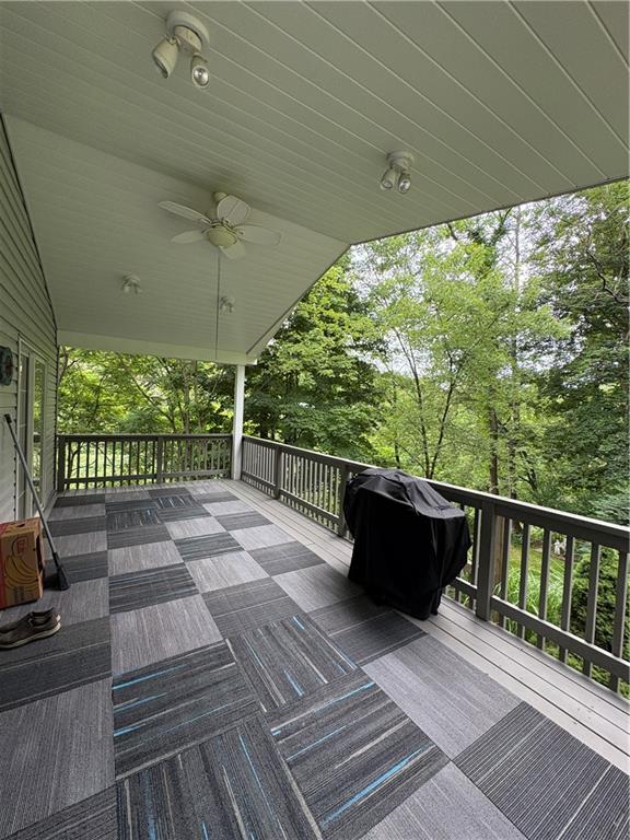 1082 Milltown Road Verona, PA 15147 - Photo 17 of 45 Fabulous deck