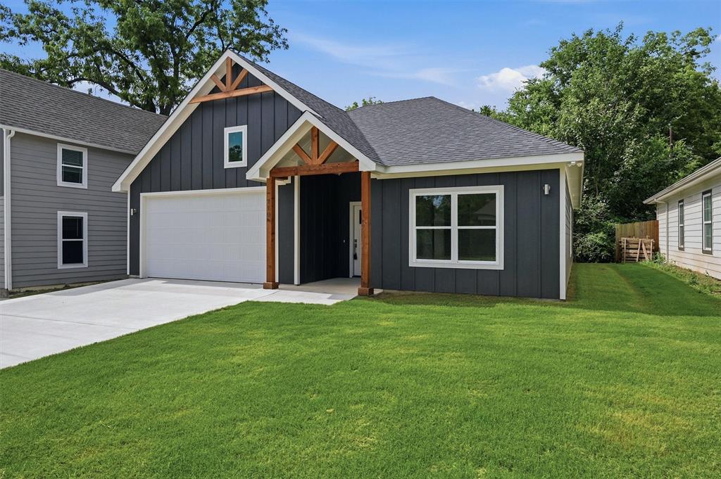110 West Hull Street Denison, TX 75021 - Photo 1 of 36