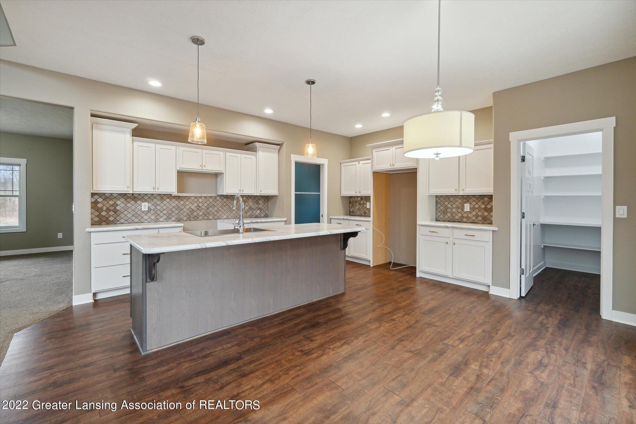5179 North Canal Road Dimondale, MI 48821 - Photo 13 of 55 Kitchen