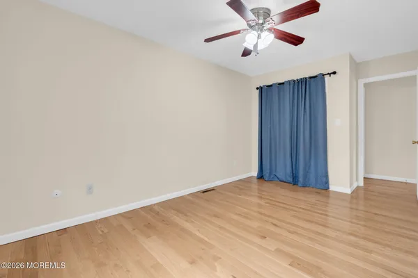 $495,000 | 633 Randall Way, Aberdeen, NJ 07747