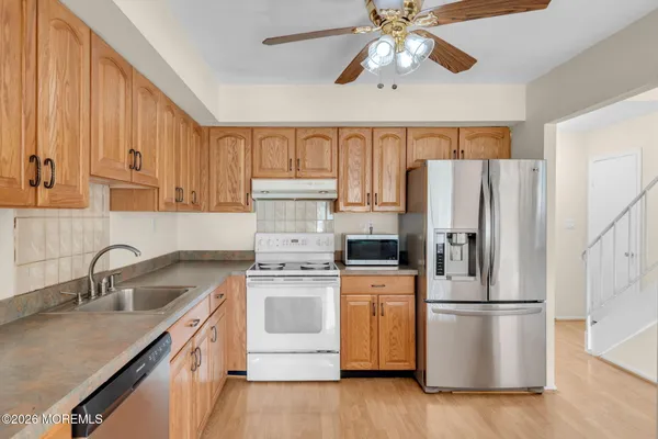 $495,000 | 633 Randall Way, Aberdeen, NJ 07747