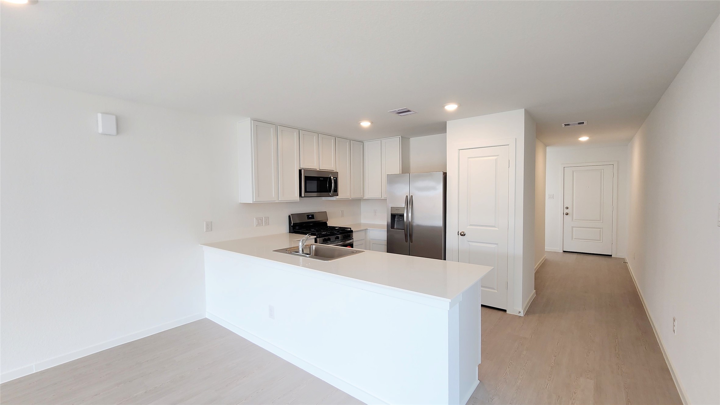 26819 Feather Reed Drive Katy, TX 77493 - Photo 7 of 31 Kitchen