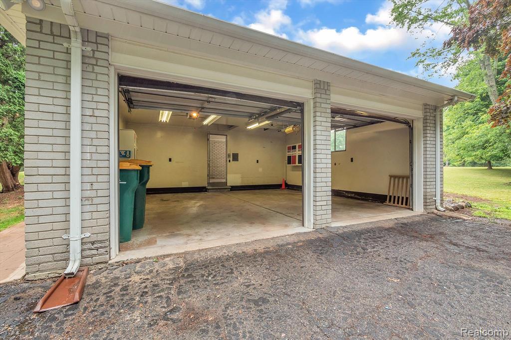 30540 Pear Ridge Farmington Hills, MI 48334 - Photo 35 of 66