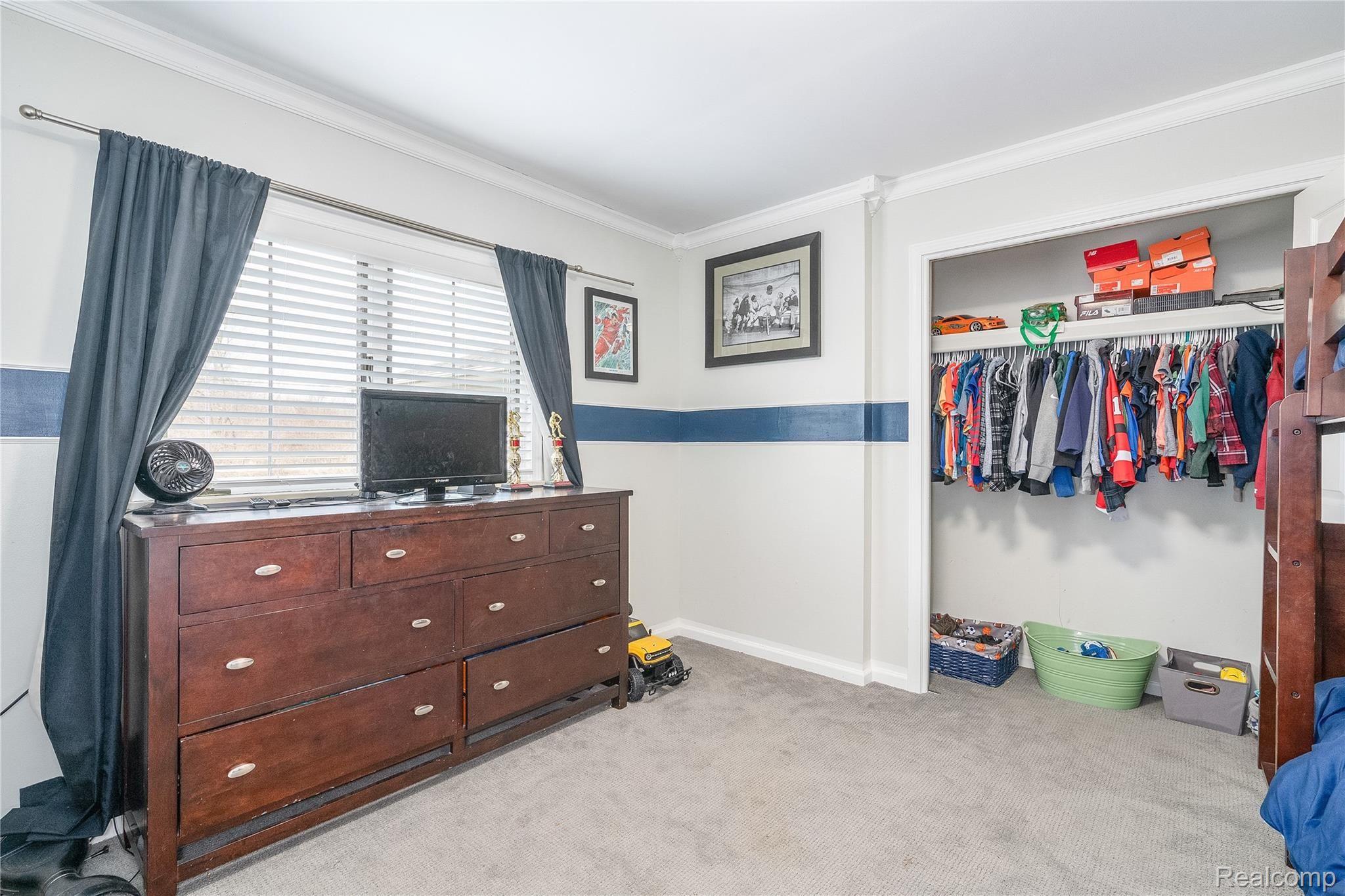 24105 Waltz Road New Boston, MI 48164 - Photo 22 of 40 24105 Waltz Rd-7903.jpg