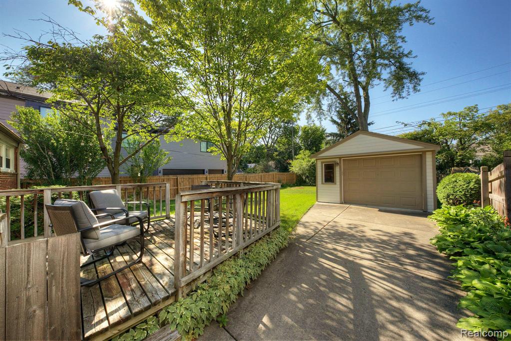 2712 Windemere Road Birmingham, MI 48009 - Photo 2 of 30