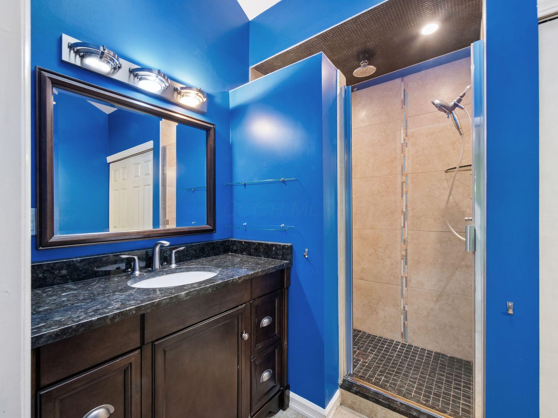 2433 Fishinger Road Upper Arlington, OH 43221 - Photo 26 of 51 Primary Bathroom