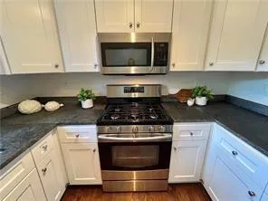 $2,300 | 311 Peachtree Hills Avenue Northeast, Unit 7A, Atlanta, GA 30305