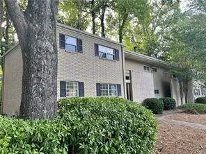 $2,300 | 311 Peachtree Hills Avenue Northeast, Unit 7A, Atlanta, GA 30305