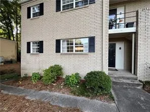 $2,300 | 311 Peachtree Hills Avenue Northeast, Unit 7A, Atlanta, GA 30305