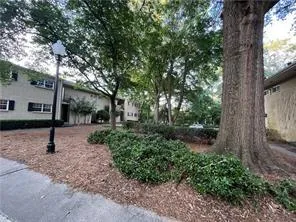 $2,300 | 311 Peachtree Hills Avenue Northeast, Unit 7A, Atlanta, GA 30305