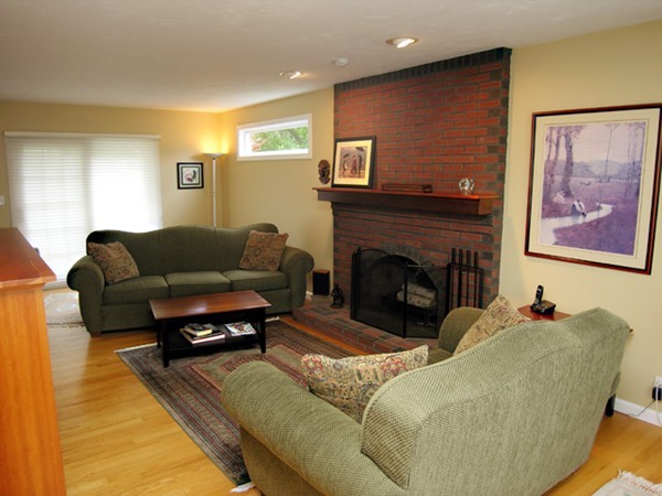 69 Ledge Hill Road Boston, MA 02132 - Photo 4 of 22 Gallery Image 4
