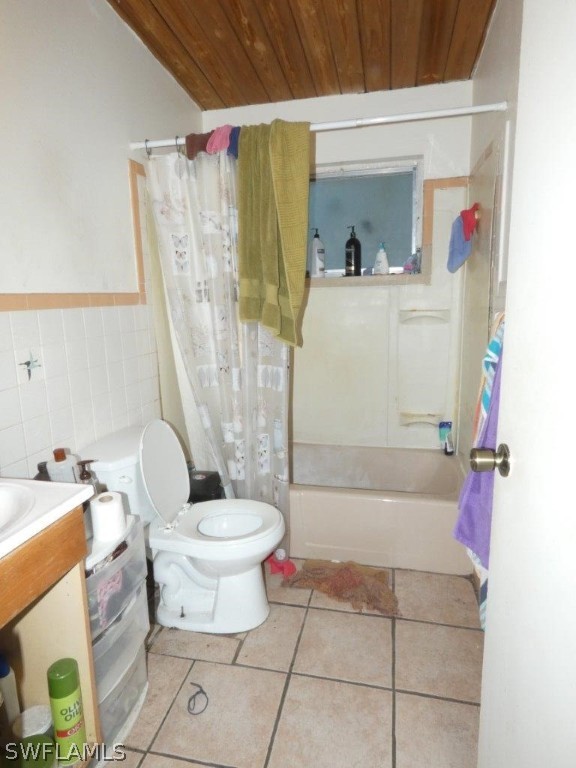 4519 Luckett Road Fort Myers, FL 33905 - Photo 8 of 26 a bathroom with a sink toilet and shower