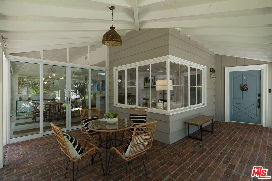 1955 Windover Road Pasadena, CA 91107 - Photo 10 of 62