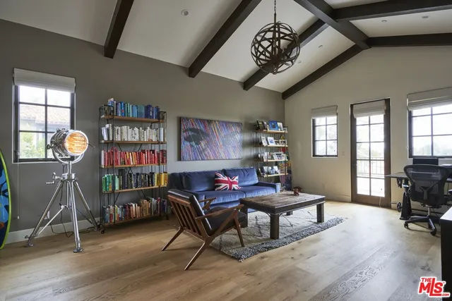 $30,000 | 879 Muskingum Avenue, Pacific Palisades, CA 90272