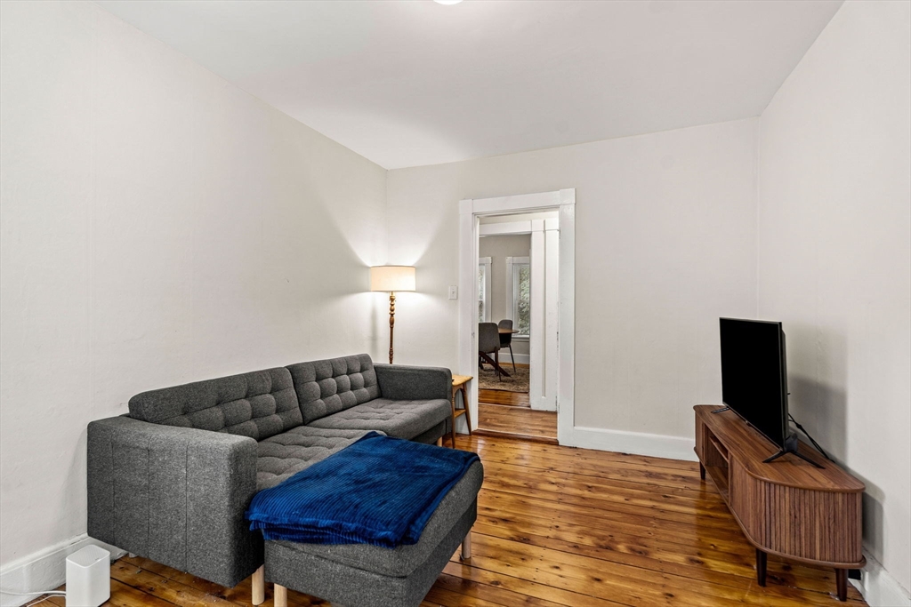191 Bay Road Hamilton, MA 01982 - Photo 11 of 42
