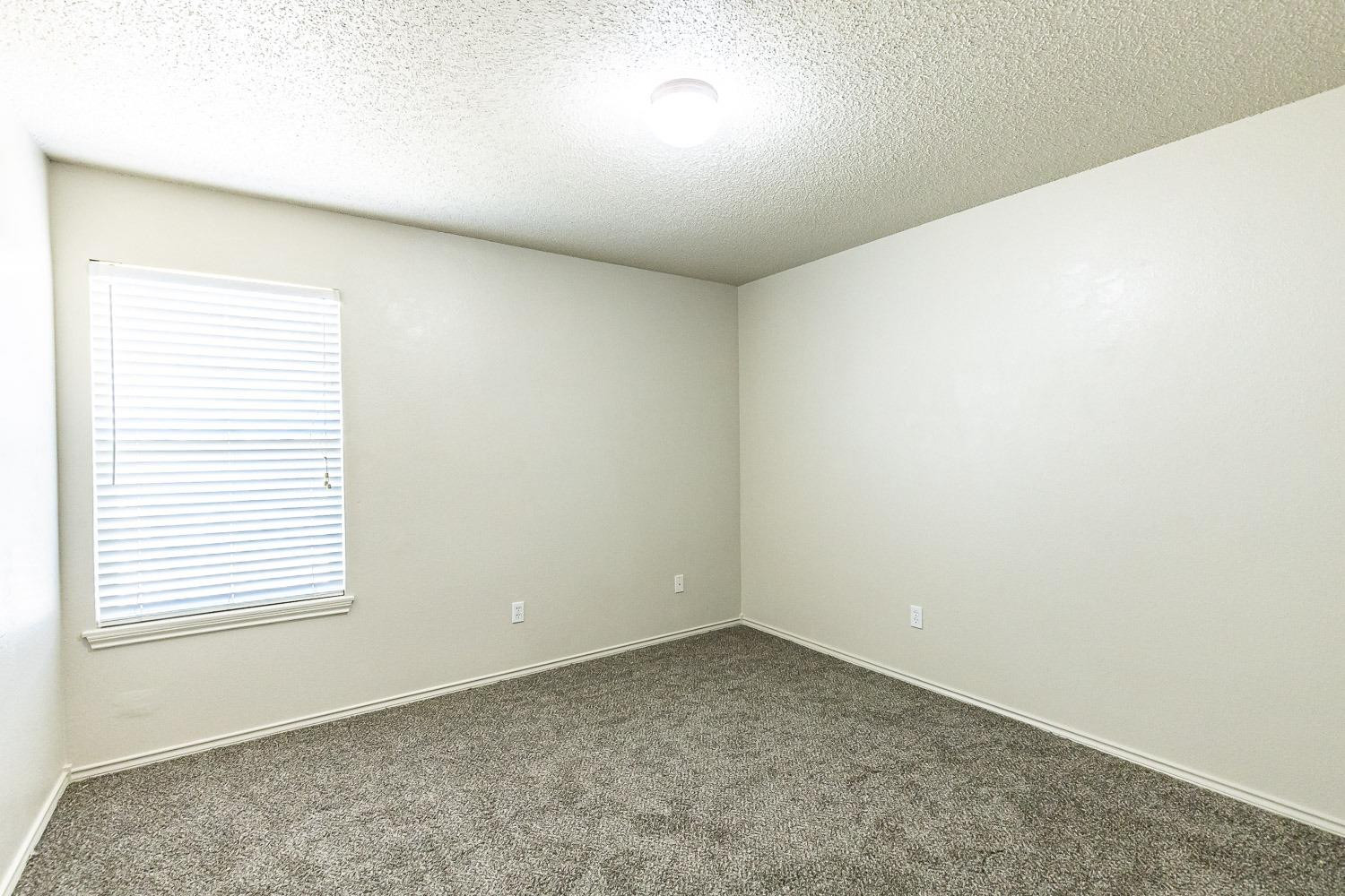 5812 96th Street, Unit B Lubbock, TX 79424 - Photo 27 of 33 Photo 27