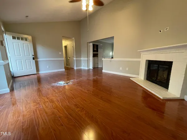 $1,600 | 300 West Woodcroft Parkway, Unit 33B, Durham, NC 27713