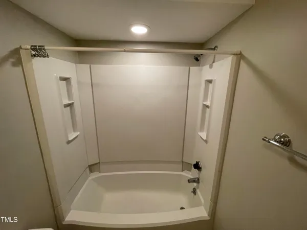 $1,600 | 300 West Woodcroft Parkway, Unit 33B, Durham, NC 27713