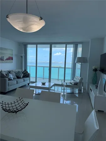 $4,500 | 1800 North Bayshore Drive, Unit 2107, Miami, FL 33132