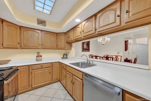 $329,930 | 47 Millholland Drive West, Fishkill, NY 12524