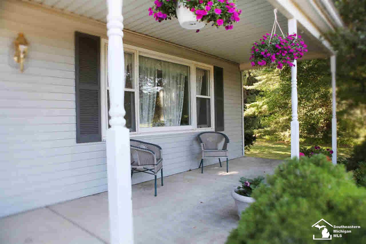 5563 Samaria Road Ottawa Lake, MI 49267 - Photo 2 of 21