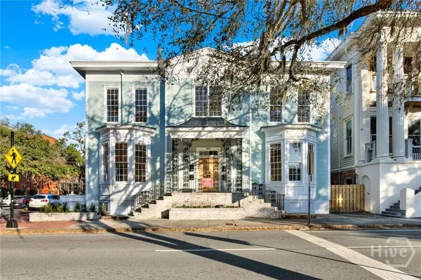 $2,900 | 804 Drayton Street, Unit 2, Savannah, GA 31401
