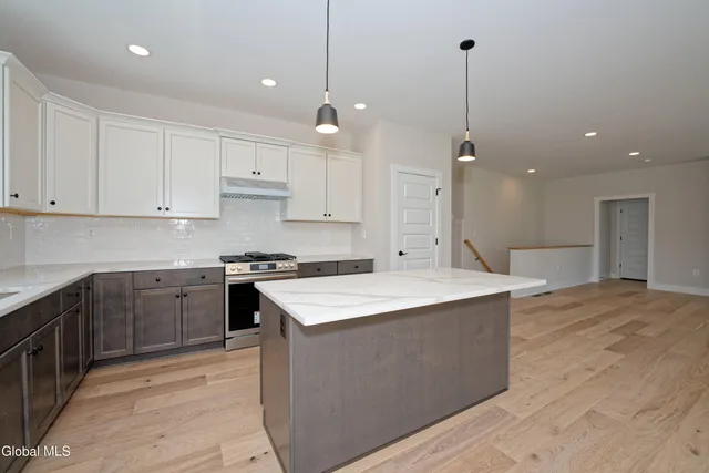 $699,000 | 2802 Phillips Road, East Greenbush, NY 12033