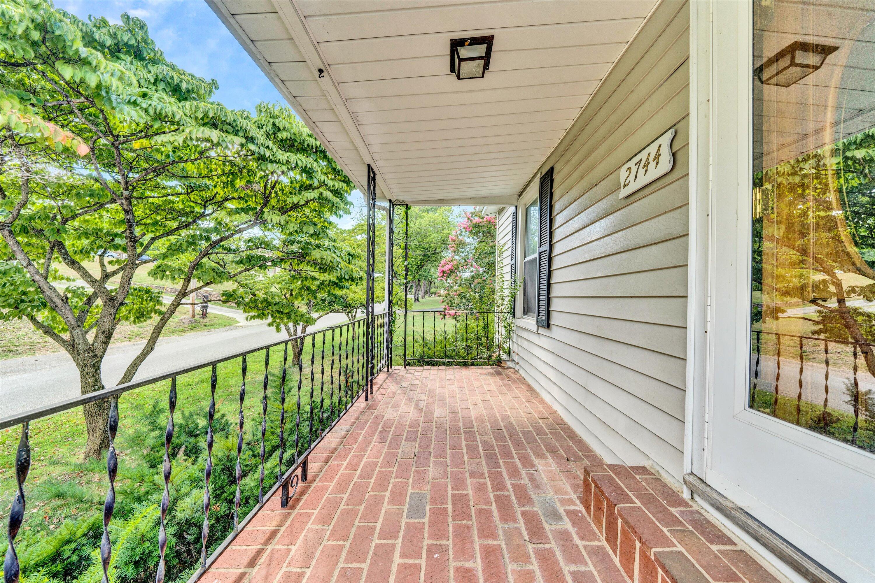 2744 Highland Road Roanoke, VA 24014 - Photo 5 of 29 a view of a garden with wooden floor