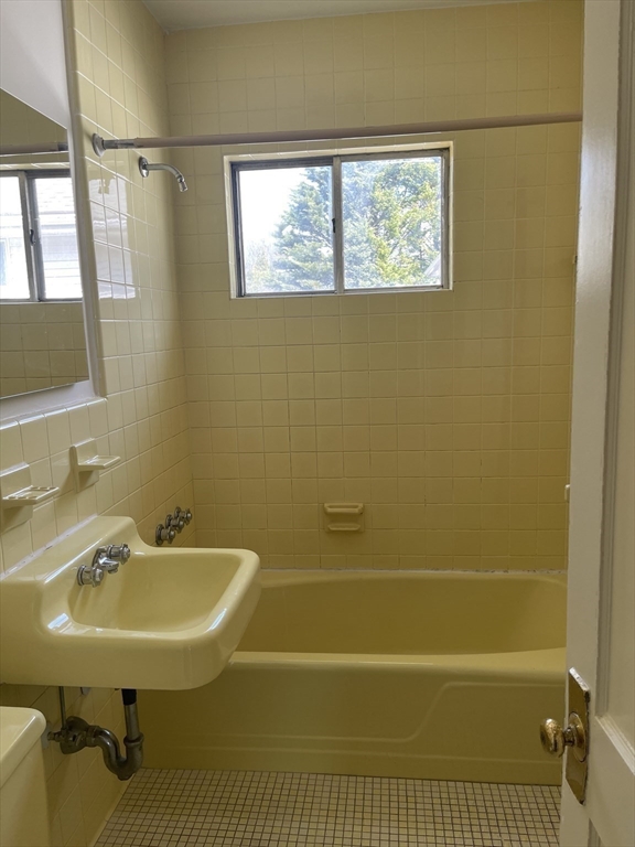 12 Amherst Road Watertown, MA 02472 - Photo 21 of 34