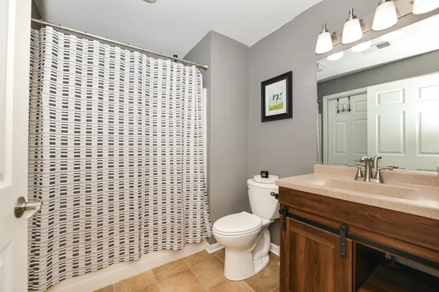 $184,900 | 25011 87th Street, Unit 3, Salem Lakes, WI 53168