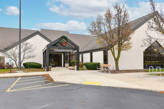 $184,900 | 25011 87th Street, Unit 3, Salem Lakes, WI 53168