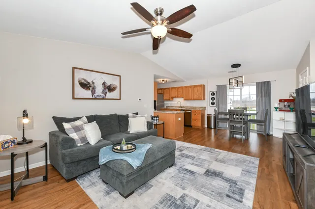 $184,900 | 25011 87th Street, Unit 3, Salem Lakes, WI 53168